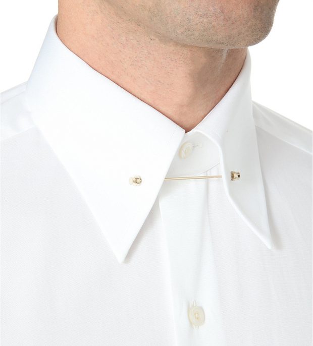 Collar Bar eyelets on Tom Ford Spectre shirt from James Bond 