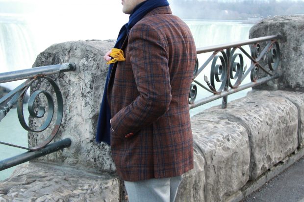 Style Tips For The Best Autumn Men's Outfits: tweed jacket