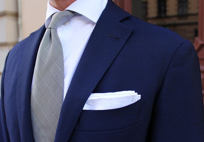 Necktie Knots: A Definitive Guide to Wearing the Proper Knot