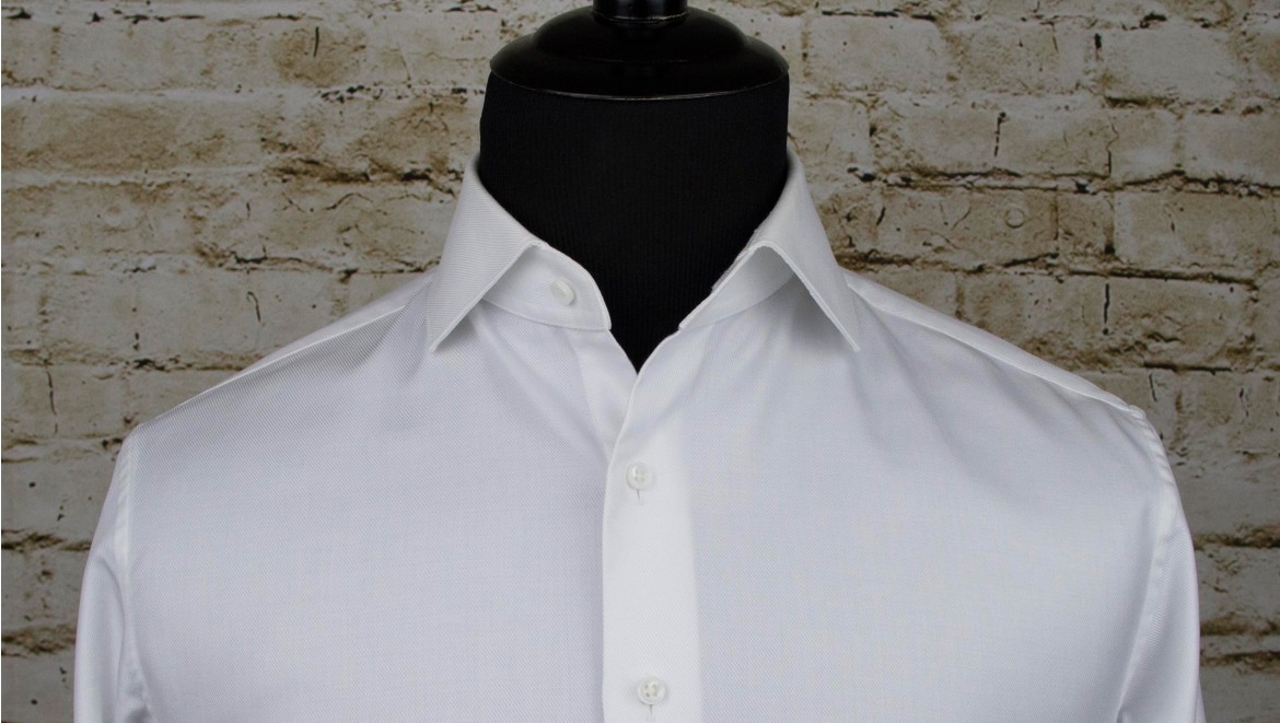 Spread Collar - Dress Shirt Collar Styles | Deo Veritas